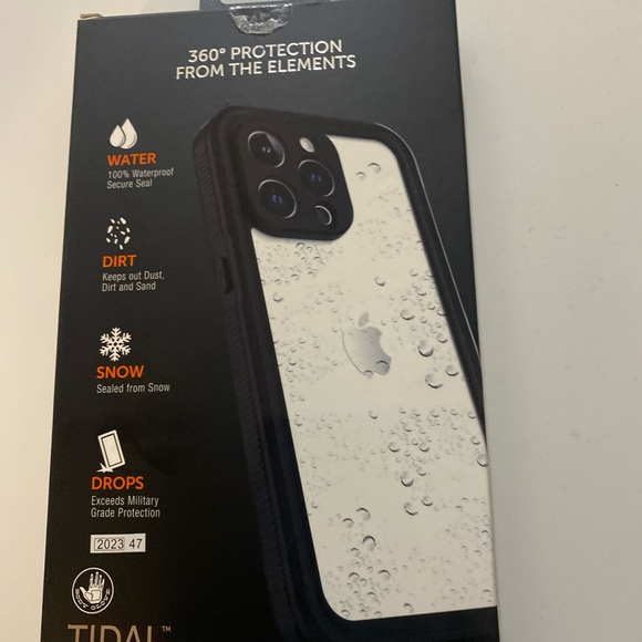 Iphone 15 pro case - Picture 2 of 2